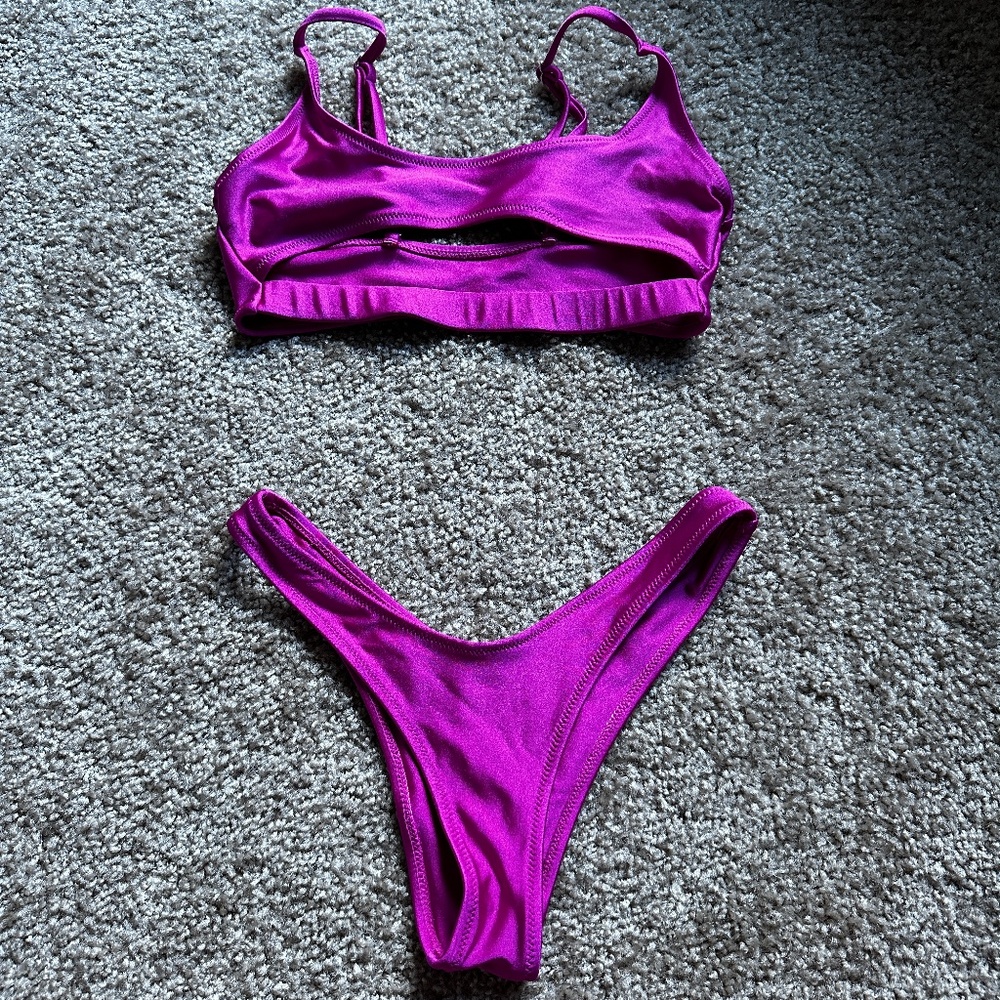 Amazon brand magenta two piece bikini size S